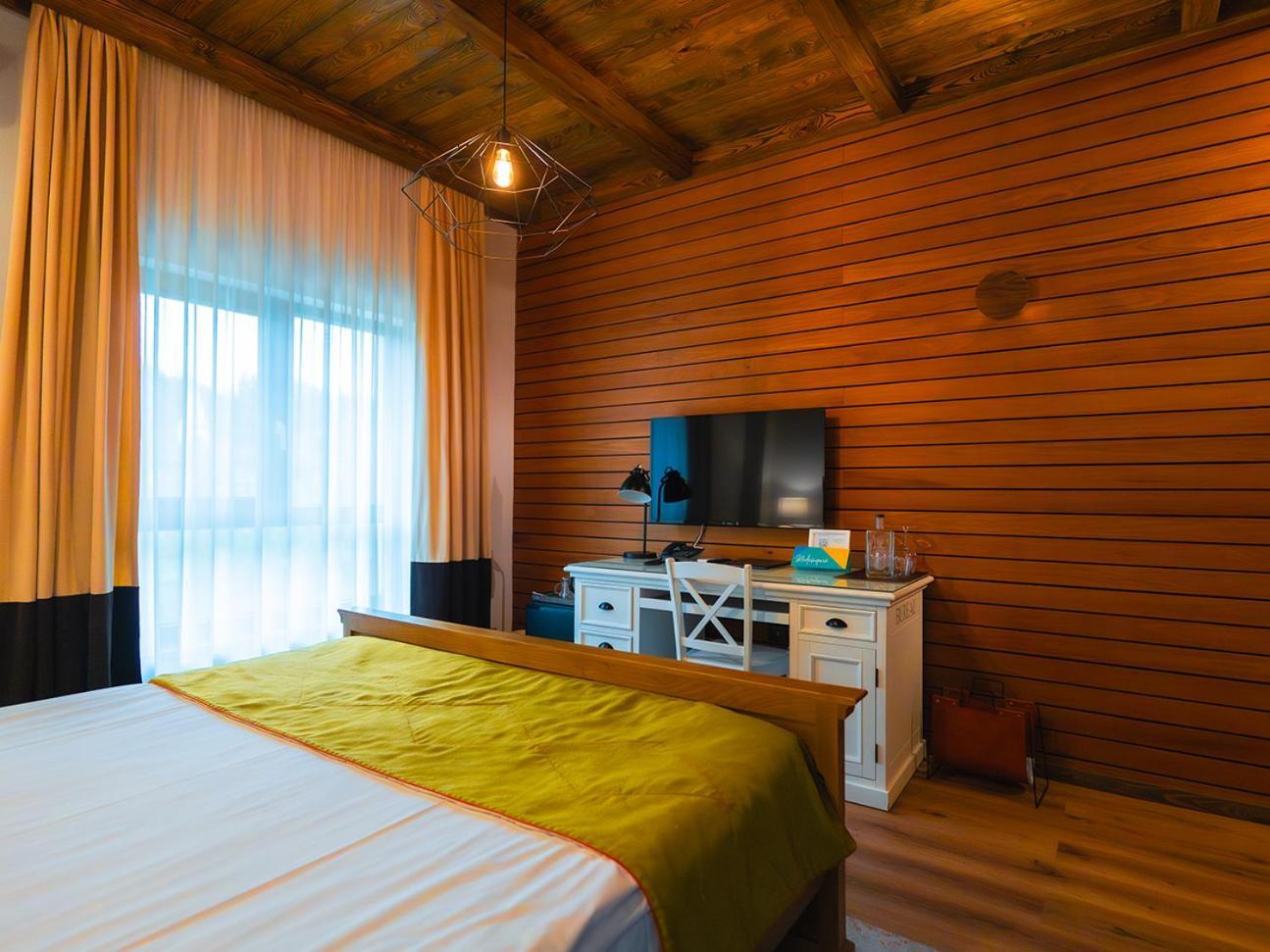 Kaban Boutique - 5Star Central Villa In Vatra Dornei Exterior photo